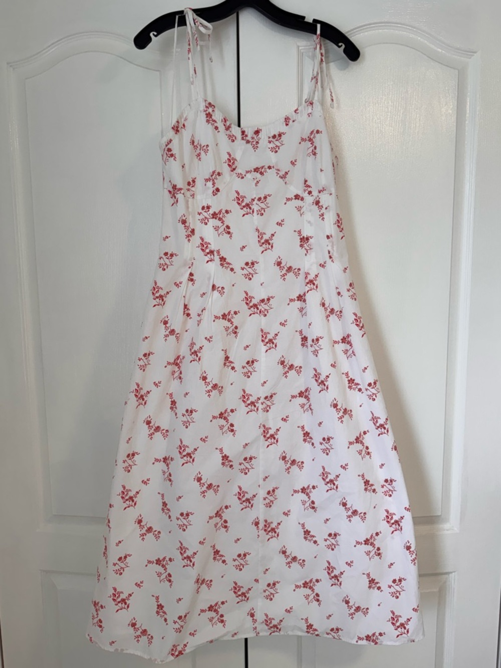 Crown and Ivy x Society Social White Floral Tie-Strap Sundress with Red Print